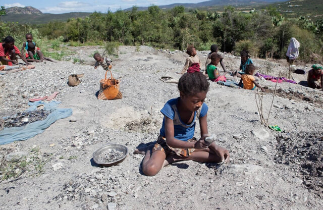 Mica Mining